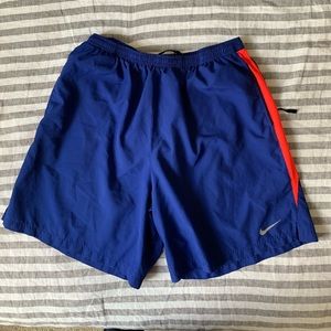 Nike - Shorts - With Pockets - Brief Lined
